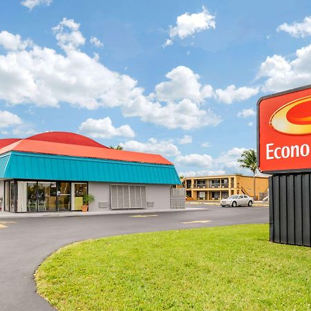 Econo Lodge North North Fort Myers Kültér fotó