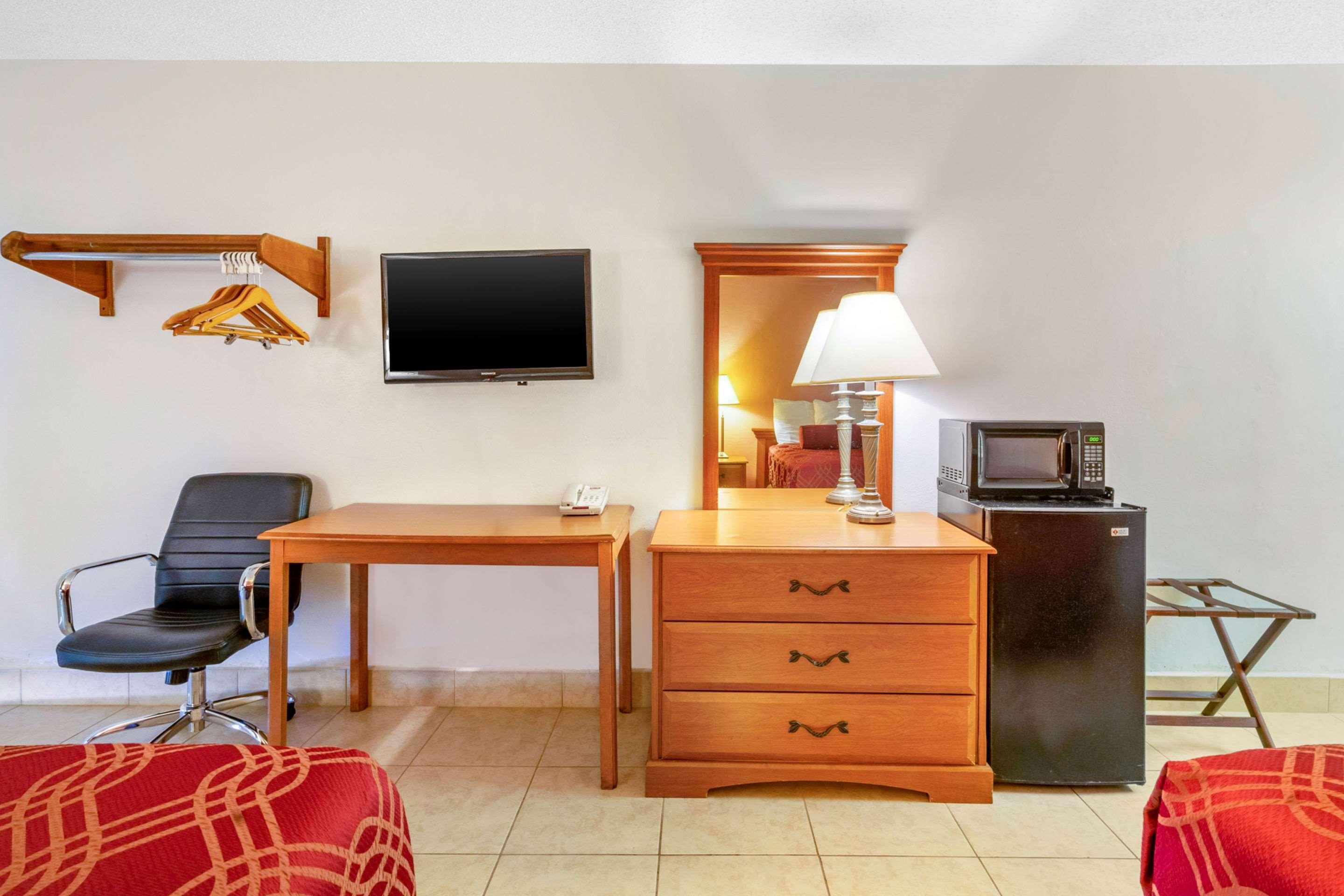 Econo Lodge North North Fort Myers Kültér fotó