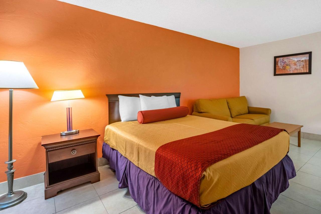 Econo Lodge North North Fort Myers Kültér fotó